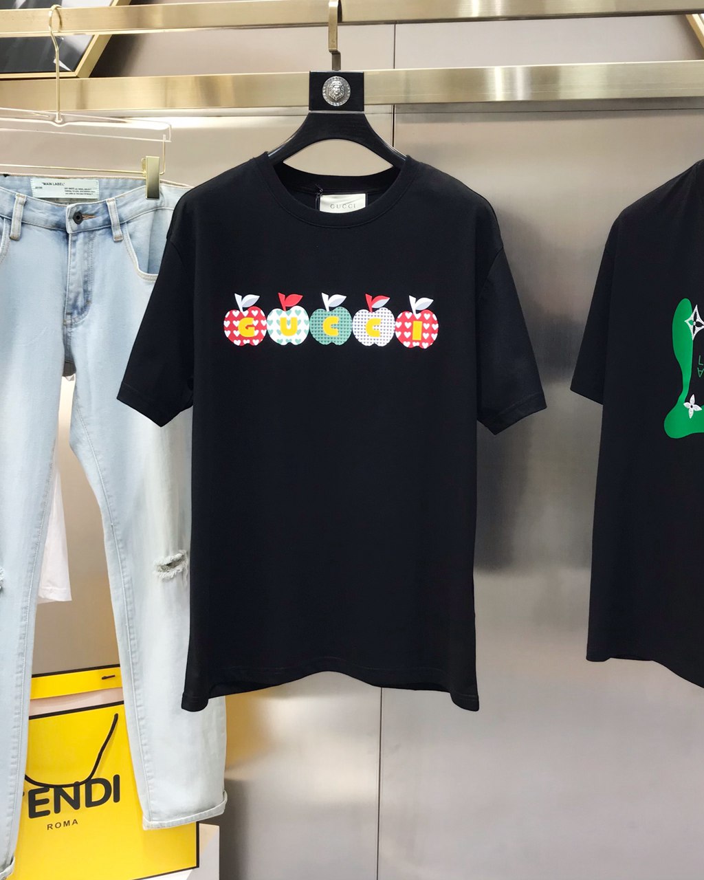 Gucc* T-shirt